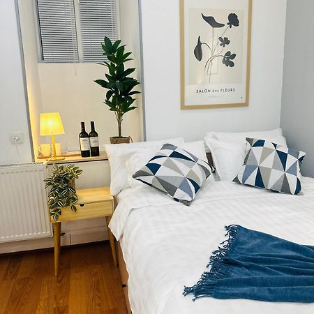 Cosy Koala Hostel Тбілісі Екстер'єр фото