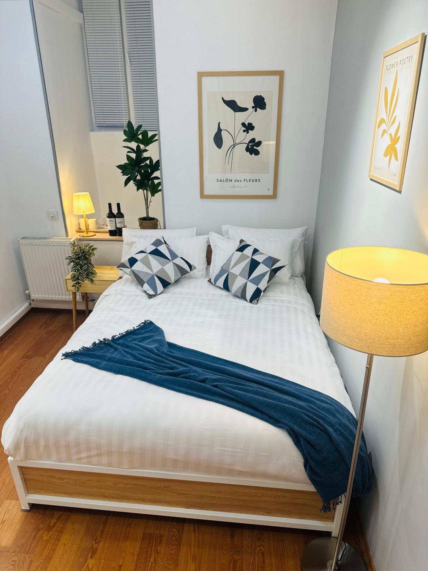Cosy Koala Hostel Тбілісі Екстер'єр фото
