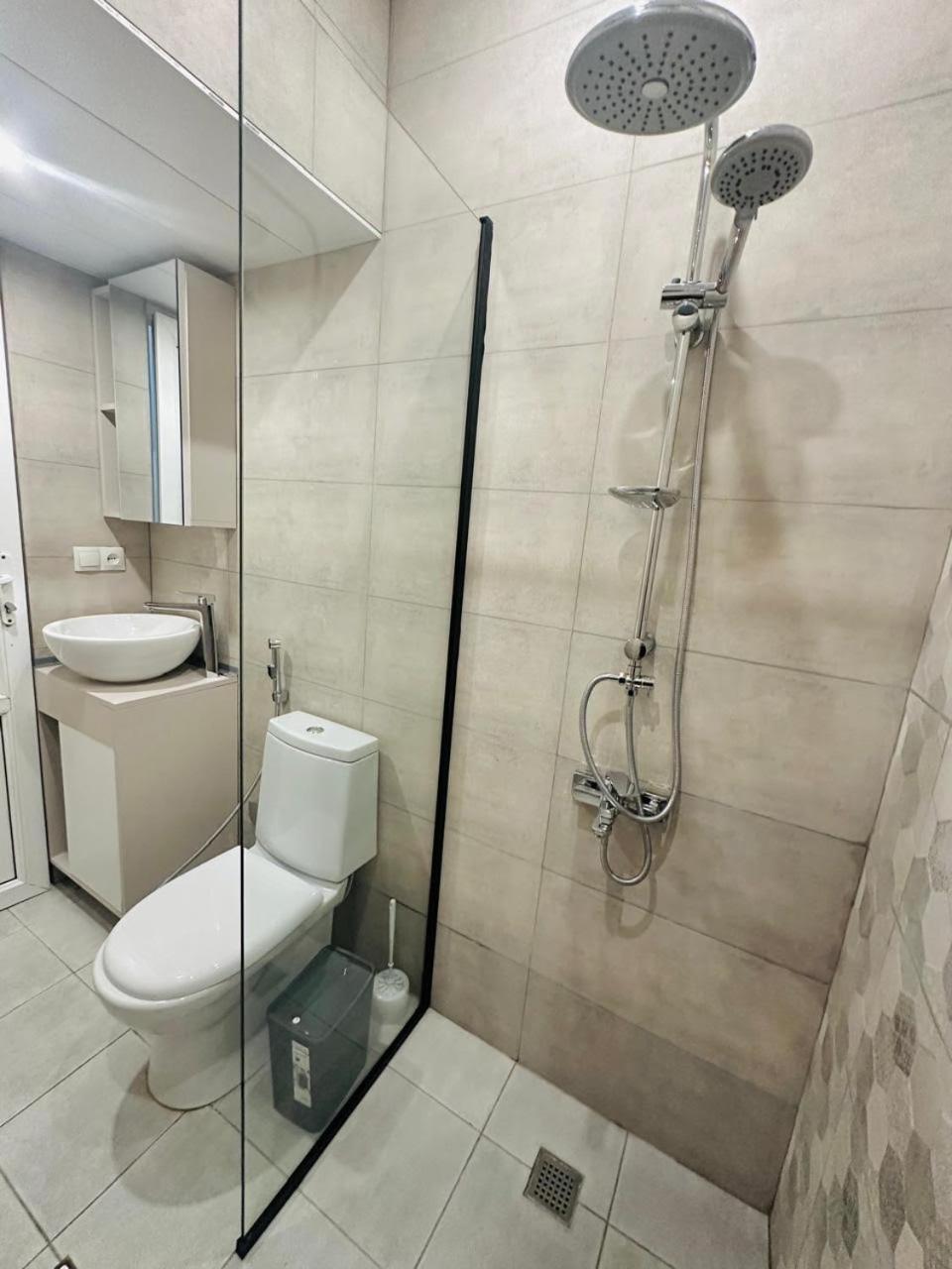 Cosy Koala Hostel Тбілісі Екстер'єр фото